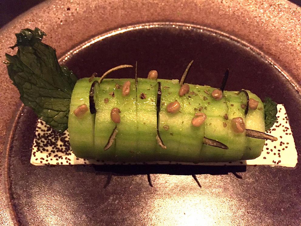 Galleria fotografica






Con l'aereo che sarebbe atterrato all'aeroporto di Melbourne alle 4.20 del mattino di martedì 4 aprile, ha fatto davvero piacere entrare della stanza 1729 del Langham Hotel lungo la South Bank del fiume Yarra e trovarvi della frutta fresca









Lo skyline notturno di Melbourne dalla camera al Langham. Il sole sarebbe sorto un paio d'ore dopo









Prima colazione con vista sul centro di Melbourne e il corso del fiume Yarra









Nicolas Chatenier, responsabile del panel francese nella giuria dei 50 Best, ha invitato stampa, cuochi e amici al Philippe Restaurant in pieno centro di Melbourne. «La Francia e i Fifty hanno avuto in passato relazioni torbulente che stiamo superando e così eccoci qui da uno chef che ha lavorato per anni e anni con Paul Bocuse». In effetti Philippe Mouchel è quanto di più lontano possiamo aspettarci oggi da una tavola contemporanea. Da un eccesso all'altro?









Clement Vachon e Yannick Alléno









Mauro Colagreco e Massimiliano Alajmo. Per la prima volta è toccato al fratello chef rappresentare le Calandre ai 50 Best. In passato, a Londra e a New York, era sempre andato Raffaele Alajmo









Dominique Crenn, argento vivo









Una tavola italiana è sempre allegra e calamita tutti, anche Yoshihiro Narisawa









La prima cena a Melbourne? Cafè Di Stasio, la buona Italia nel mondo









Rinaldo Di Stasio, per tutti Ronnie, produce vino nella Yarra Valley dal 1994. Le etichette le cura suo padre in maniera molto singolare: scrivendo l'originale a mano



















«DOC, siamo nati pizzaioli» è scritto su una grande lavagna in una delle due pizzerie chiamate DOC da Tony Nicolini. Questa è quella in Albert Park









La stessa inquadratura di prima ma con i fattori invertiti per evidenziare la foto di papà Nicolini quando era un giovane pizzaiolo arrivato nella metropoli dello stato di Victoria









Volo di mongolfiere su Melbourne all'alba di mercoledì 5 aprile 2017









Mercoledì 5 aprile, ore 9.30 del mattino, il giorno della verità dei Fifty Best 2017: la tensione di Massimo Bottura in attesa della sera









Massimo Bottura e Ben Shewry, chef neozelandese trapiantato a Melbourne in Australia









Dan Barber, chef-patron di Blue Hill at Stone Barns poco a nord di New York. Profeta della sostenibilità a 360° ha sospirato e poi sorriso quando gli abbiamo chiesto di Donald Trump presidente: «Il mio lavoro diventa più difficile, ma la sfida molto più interessante»









A conferenza e interviste concluse, posano i 5 chef intervistati. Da sinistra verso destra Gaggan Anand, Dan Barber, Elena Arzak, Virgilio Martinez e Yannick Alléno









Foto ricordo per me con, da sinistra, Virgilio Martinez, Valeria Senigaglia, Alessandra Gesuelli, Gaggan Anand e Elisabetta Canoro









Mercoledì 5 aprile a Melbourne: alle 6.30 della sera vengono aperti gli ingressi del Royal Exhibition Building e i quasi 1000 invitati iniziano a defluire, suddivisi in due file. A destra red carpet per i vip, a sinistra il dietro le quinte per la stampa









Finiti gli scatti con mogli, fidanzate e amici, Alajmo, Bottura, Crippa e Romito, reggendo un A4 ciascuno, ricorderanno così l'amico Bob Noto, scomparso a Torino lo scorso 23 marzo. Davvero un bel gesto









All'incrocio dei due assi di un edificio che quando venne inaugurato, nel 1880, era il più grande dell'intera Australia, due grandi postazioni per il party post-premiazione. Da una parte il pesce...









E dall'altra la carne bovina. Lavorata sul posto, poi cotta alla brace all'esterno assieme a dell'ottimo agnello, la vista della mezzena di un manzo non ha entusiasmato tutti gli ospiti. Nell'alta cucina c'è anche chi è vegetariano o vegano...









Massimo Bottura e Massimiliano Alajmo ormai a giochi fatti e, soprattutto, annunciati









Tra gli espositori di cose buone durante la cerimonia anche Calia, un distributore di qualità con un miele da favola da fiori di Leatherwood, un arbusto che cresce in Tasmania. Ne ho chiesto un campione da portare con me in Italia, mi è stato dato con questa motivazione: «Lo prenda pure perché ha chiesto il permesso invece di mettersi in tasca la boccetta». In un certo senso, edificante









Il diavolo non fa i coperchi, l'iPhone non sempre fa le foto a fuoco soprattutto quando chi lo usa ha fretta di fissare un gruppo di mogli degli chef premiati come al centro Lara Gilmore, la signora Bottura









Ai fotografi professionisti le foto non vengono mai sfuocate. E se capita è perché lo volevano









Massimo Bottura non si separa mai da un tricolore che riporta i primi tre articoli della costituzione, uno per colore partendo ovviamante dal verde









Le premiazioni sono finite, la festa quasi e allora ben venga un paio di scarpe, comodissimi sandali per Ana Ros, Best Female Chef per il 2017









L'Higher Ground è un localone bello ma rumoroso accidenti, in centro a Melbourne, punto di riferimento per gli chef arrivati da tutto il mondo. Bottura e Humm vi hanno tenuto una conferenza prima della premiazione, Daniel vi è tornato con la moglie Olimpia il giorno dopo essere stato applaudito numero uno al mondo, giovedì 6 aprile









Toast e avocado all'Higher Ground per un cremoso inizio di giornata dopo una nottata in bianco per via dei 50 Best









Hummus con verdure e uovo in camicia, sempre per prima colazione all'Higher Ground









Un esterno a Carlton dove Tony Nicolini ha aperto il secondo DOC Pizza & Mozzarella Bar, 295 Drummond Street









La pizzeria di Tony Nicolini a Carlton dopo il servizio del pranzo. Nota importante: il motto di Nicolini gli fa onore: «People and pizza before profit», il cliente e il prodotto prima del profitto.









Il Grande Abruzzo in Italia e nel mondo: Tony Nicolini, ristoratore in Melbourne, e Niko Romito, da Castel di Sangro a un posto nella classifica dei World's 50 Best Restaurants 2017









Una interpetazione di pizza Margherita da parte di Tony Nicolini, con mozzarella di bufala prodotta in Australia









DOC e la pizza al tonno. In casa Marchi abbiamo un debole per tutte le pizze al tonno :-)









Una ricca intepretazione da parte di Tony Nicolini della Marinara con passata di pomodori gialli ad armonizzare acciughe, capperi e olive









IDES, il ristorante di Peter Gunn, per un lustro in forza all'Attica di Ben Shewry e vittorioso a livello Oceania nell'edizione 2015 dello S.Pellegrino Young Chef. Dopo alcuni pop-up restaurant, l'insegna tutta sua. Purtroppo solo menù degustazione e senza alternative. Prendere o lasciare. Non sempre uno è contento di queste imposizioni






