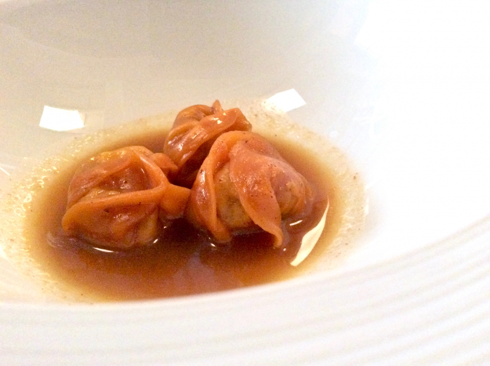 Photogallery






We are very happy to celebrate the highest excellence firmly reached by Anthony Genovese’s Il Pagliaccio. Here are the photos taken during a recent meal, starting from some amuse bouche, that is to say Corn and hazelnut cream and Stockfish and quinoa cannolo 









After the appetizers, there’s the Potato cylinder, beef gelatine, speck, fennel, herring roe and lime and Venere rice taco, Russian salad and tuna mayonnaise 









Dim sum with onion cream, parsley ice cream and porcini broth 









Delicious Oyster with pepper gelatine, powdered buckwheat, lettuce, caramelised watermelon and vermouth granita 









The chef has an extraordinary talent for giving new life to fine dining ingredients-pillars that are often exploited and thus trivialised. He gives some clamorous interpretations: this happened in the past with Scallops, carrots, ginger and green apple (read here. But he even presented a version lacquered with white chocolate), and more recently with the extraordinary Red prawn, bergamot, camomile, oats and mortadella, which Matteo Zappile, guiding one of the two or three best dining room services in Italy by himself after Gennaro Buono left (in our case with the excellent help of Giovanni Trani and young Luca Belleggia, born in Macerata in 1990), pairs with a rosé sparkling saké. Wow









Burnt wheat spaghetti with garlic oil and chilli pepper, sea snails, fried nori seaweed and sea urchin granita. Genovese still has an undeserved fame for being cryptic but in this case he screams loud and clear through the full yet elegant, mellow yet round flavours. It is both comfort food and a very elegant course: a mature strike






