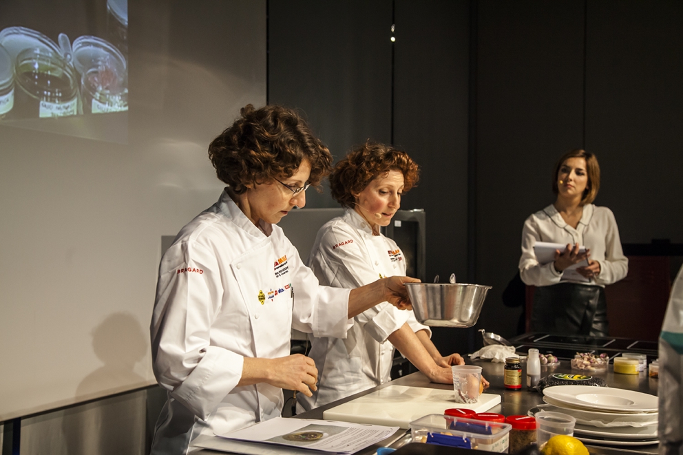 Galleria fotografica






Luca De Santi, Ratanà: viaggio in Sudamerica






