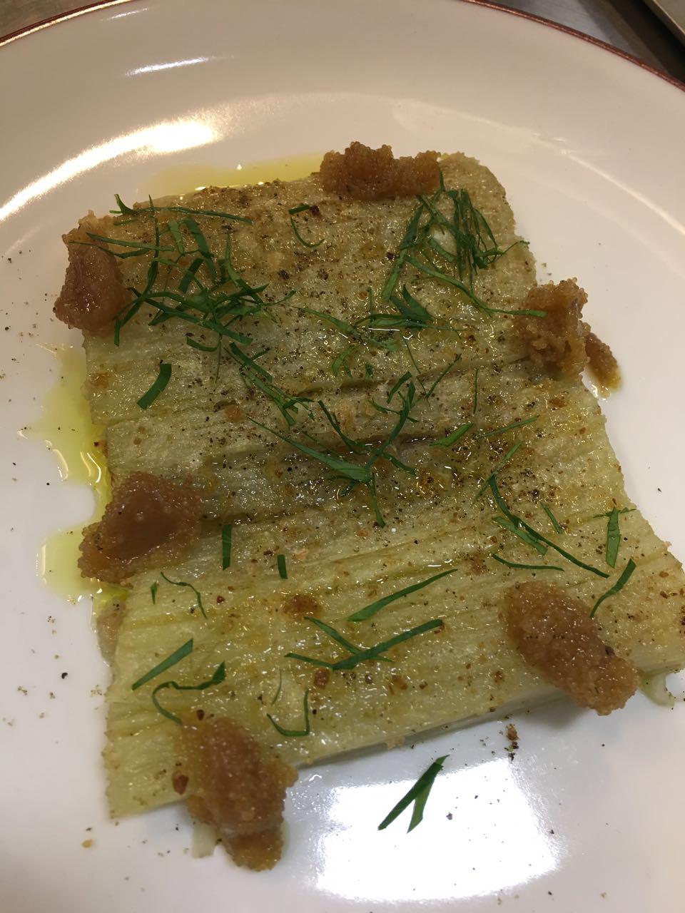 Galleria fotografica






Trippa fritta. Il primo piatto icona del locale









Vitello tonnato. Altro piatto icona









Midollo alla brace. Terzo piatto icona









Uovo morbido, animelle e bietoline all'erba di San Pietro









Ventresca di tonnetto ala lunga alla brace, cipolle agrodolci, capperi e rosmarino









Zucca di Hokkaido in carpione e bagna cauda









Uova di seppia arrostite, tarassaco, cicoria e bottarga di tonno









Baccalà, crema di ceci e cavolo nero









Insalata russa






