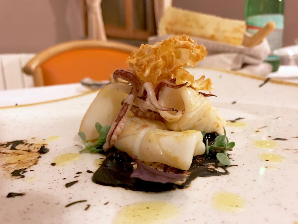 Galleria fotografica






Cefalo marinato al muscovado, crema di tamarindo, chips di polenta e polvere di liquirizia






