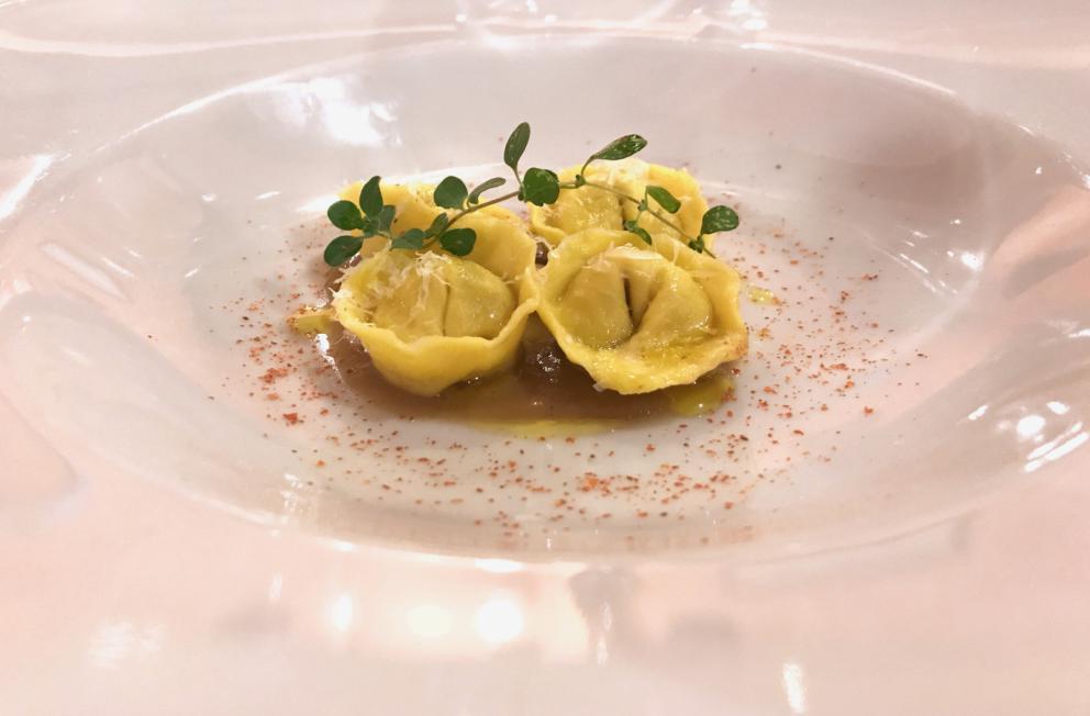 Galleria fotograficaBattuto di Bruno sarda, ricotta affumada e pane di patate
Pane con la lingua cotta in acqua salmistrata, aceto di Cannonau. Una delizia
Panada alla salsiccia
Coniglio a succhittu, sfumato con la Vernaccia: la sella con i suoi fegatini, un crumble di pane alle erbe, olivelle del Campidano e crema di carote. Gran piatto
Lumache in umido piccante, schiacciata di patate, &laquo;una ricetta di mio padre, realizzata in tegame&raquo;
Zichi di Bonorva cotto nel brodo&nbsp;di pecora&nbsp;con carne di pecora, &laquo;un piatto 100% tradizione&raquo;, e buonissimo. Lo Zichi &egrave; un tipico pane sardo originario di Bonorva, nella Sardegna settentrionale.
