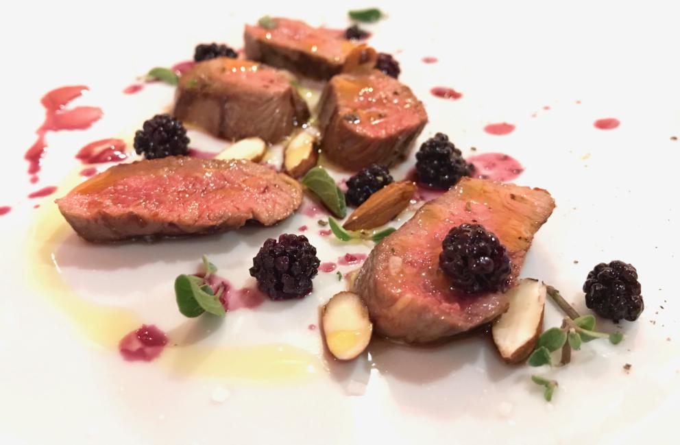 Galleria fotograficaBattuto di Bruno sarda, ricotta affumada e pane di patate
Pane con la lingua cotta in acqua salmistrata, aceto di Cannonau. Una delizia
Panada alla salsiccia
Coniglio a succhittu, sfumato con la Vernaccia: la sella con i suoi fegatini, un crumble di pane alle erbe, olivelle del Campidano e crema di carote. Gran piatto
Lumache in umido piccante, schiacciata di patate, &laquo;una ricetta di mio padre, realizzata in tegame&raquo;
Zichi di Bonorva cotto nel brodo&nbsp;di pecora&nbsp;con carne di pecora, &laquo;un piatto 100% tradizione&raquo;, e buonissimo. Lo Zichi &egrave; un tipico pane sardo originario di Bonorva, nella Sardegna settentrionale.
Elegantissimi, soavi i Tortelli di gallina alla maggiorana e pomodori appassiti. La gallina &egrave; ruspante di montagna, il piatto condito con olio agrumato
