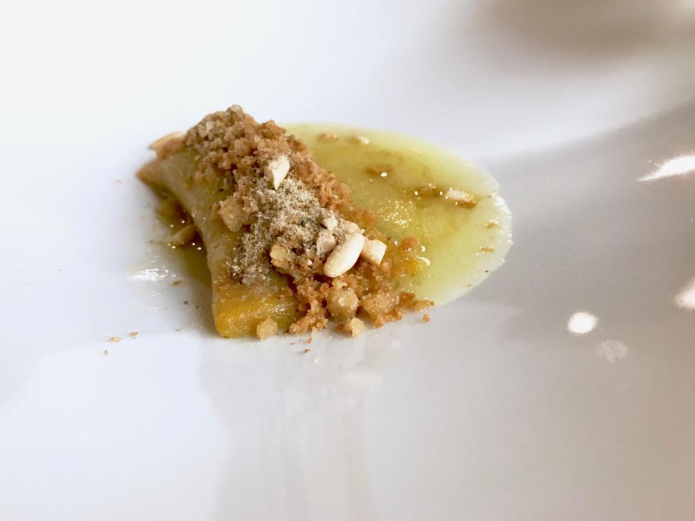 Photogallery






Calamari tagliatelle, potato mousse, seaweeds and wild asparagus. A rigorous, well focused dish: an excellent start









Arancina, lemon, ginger, onion jam 









Tapioca chips, sfincione sauce









Panella chips, wild fennel, lemon granita 









Marinated tub gurnard, beetroot, passion fruit, peaches, asparagus sauce and seaweeds. A great dish, complex and charming









A very good new take on polpo alla pantesca: Roasted octopus, sea asparagus sauce, French beans, potatoes, onions, bean chips and laurel 









A new, rich and delicious dish matching mullet with sfincione: Marinated and fried mullet, baked tomato, onion bread, olives, bisque, quinoa, olive pâté and plankton









Spaghetti garlic, oil, chilli pepper and parsley






