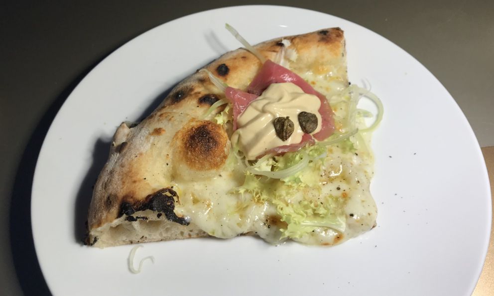 La Bufalo Tonnato: una delle nuove creazioni che Franco Pepe ha portato a Milano per le due sere speciali prima della pausa estiva di Identità Golose Milano