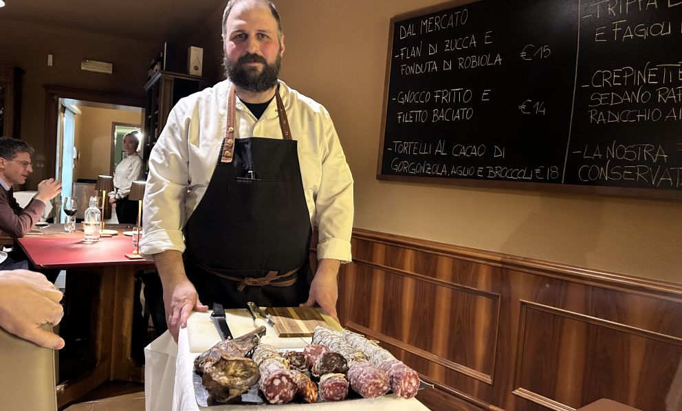 Carrello dei salami, finanziera e altre delizie dallo chef-contadino in Piemonte