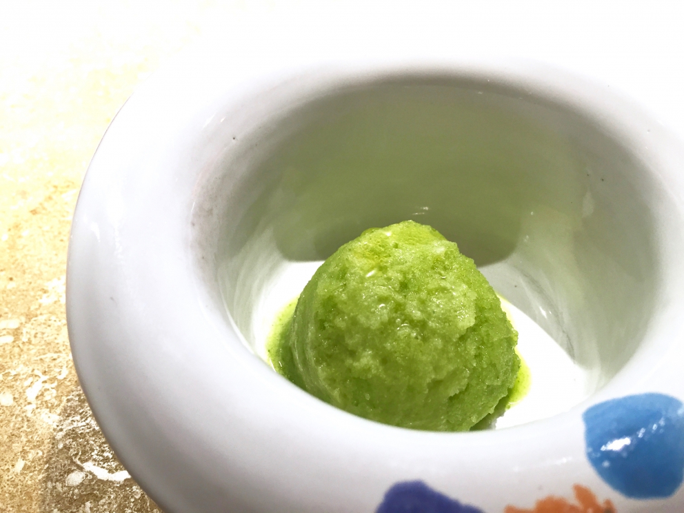 Galleria fotografica






La Finta mortadella con ketchup fermentato di funghi









Spaghetto, burro, alloro con gamberi crudi









Risotto alle taggete









Sgombro in salsa d’ostrica e coriandolo









Piccione con radice di rabarbaro






