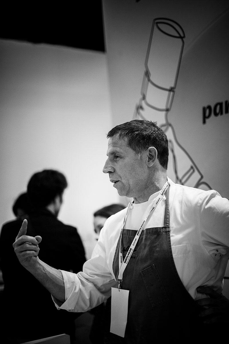 Galleria fotografica






Marco Reitano, Giulia Dirindelli, Eleonora Guerini









Walter Meccia, Chiara Giovoni









Alfredo Buonanno, Anna Maschio









Marcello Trentini, Irina Steccanelli









Elvio Gorelli









Andrea Puxeddu, fotografo del gruppo delle nostre Francesca Brambilla e Serena Serrani









Rosanna Marziale









Carlo Boschi di Veuve Clicquot, Caterina Ceraudo









Chiara Giovoni e Roberta Antonioli









Carlo Fico, Elvio Gorelli









La famiglia Cotarella






