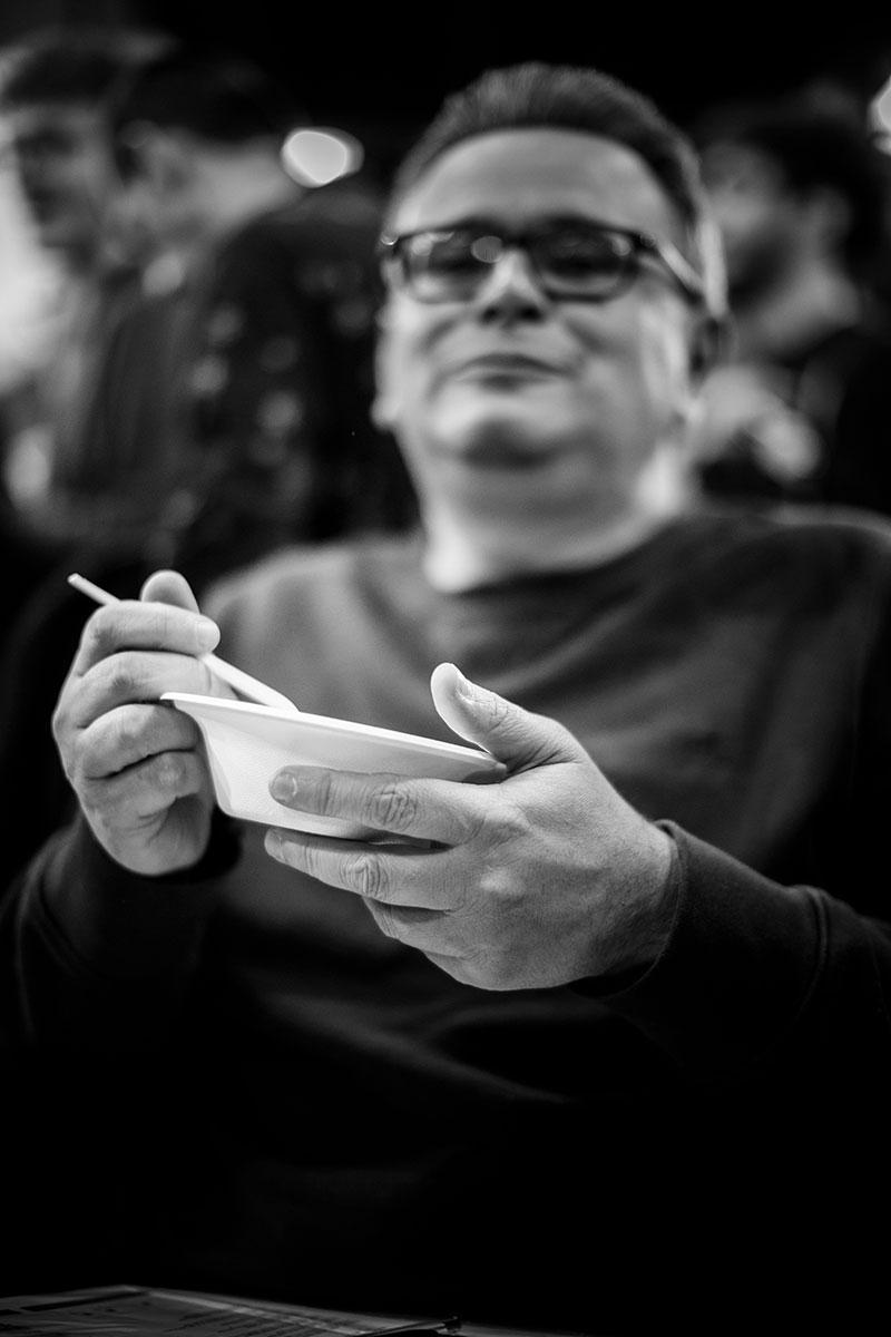 Galleria fotografica






Marco Reitano, Giulia Dirindelli, Eleonora Guerini









Walter Meccia, Chiara Giovoni









Alfredo Buonanno, Anna Maschio









Marcello Trentini, Irina Steccanelli









Elvio Gorelli









Andrea Puxeddu, fotografo del gruppo delle nostre Francesca Brambilla e Serena Serrani









Rosanna Marziale









Carlo Boschi di Veuve Clicquot, Caterina Ceraudo









Chiara Giovoni e Roberta Antonioli









Carlo Fico, Elvio Gorelli









La famiglia Cotarella









Terry Giacomello









Elisabetta Serraiotto, Yannick Alléno









Simone Fracassi, Vincenzo Guarino









Christian Spalvieri, Giuseppe Mazzocca, Davide Puleio









Teseo Geri









Monica Caradonna, Adele Elisabetta Granieri









Marianna Vitale









Fabiana Scarica, Marco Colognese, con Luca Iaccarino di passaggio









Diego Rossi, Simone Fracassi









Andrea Balotelli di Mepra









Enzo Vizzari, Yannick Alléno









Adriano Di Silvio, Stefano Del Vecchio, Vincenzo Guarino, Simone Fracassi, Paolo Barrale, Angelo Sabatelli









Andrea Puxeddu e Alessio Orrù, fotografi del team Brambilla-Serrani









Franca Scotti






