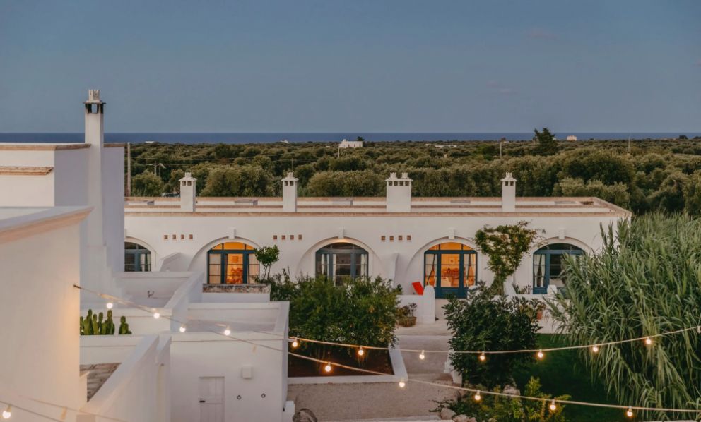 Tra il mare e gli asinelli: Masseria Calderisi, dimora di charme nelle campagne di Savelletri

