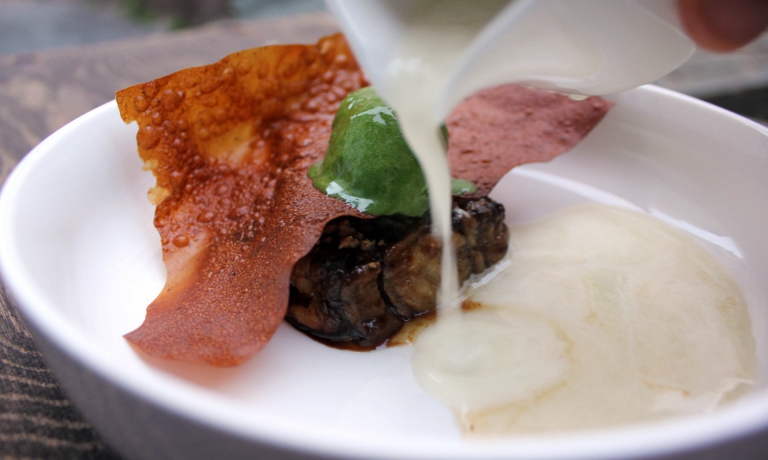 Galleria fotografica






Baccalà.it, Salvatore Avallone









Linguina fresca Grani Antichi anguilla alla brace, sugo di pollo arrosto, albicocche ed erbe, Luca Ferrari









Petto di quaglia, caramello di IPA e Le Rosse, Fabrizio Gagliardi









Scelte...di pancia, Samuele Maio









La zucca incontra i Grani Antichi, Davide Marzullo









Pollo beà ma brons, Paolo Mautino









Pecora, birra, ostrica e mela, Giuseppe Milana









Quando è nero è cotto, Simone Tanzi






