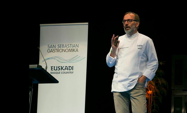 Photogallery






Massimo Bottura opened the “Italian” congress presenting his new book, in a world preview, published by Phaidon: 
