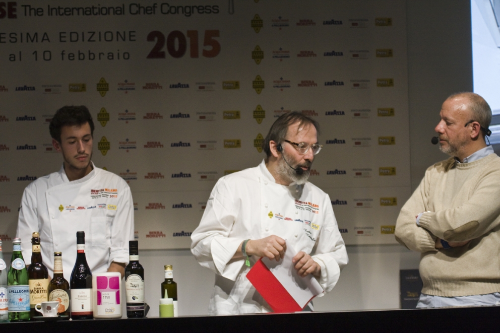 Galleria fotografica






Il giovane Antonio Borruso, un campano trapiantato in Valtellina 








Alessandro Gilmozzi, tra gli alfieri dell'alta cucina trentina 








Nadia Moscardi ha presentato la lezione "Terra, acqua e fantasia"





