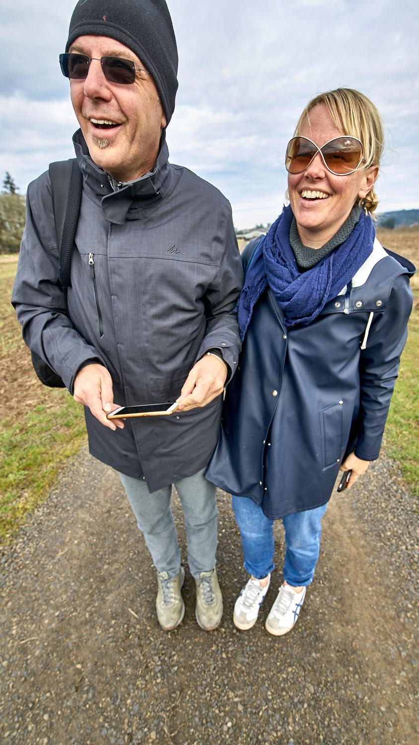 Galleria fotograficaVerso la notte in North Albina Avenue a PortlandIl portico del B&B scelto a Portland
L'ingresso del B&B
Sarah Minnick e Paolo Marchi del salone della villa occupata a Portland
Fresh Pot, il caff&egrave; del mattino nel Mississippi District in Portland
L'altra America, quella che non si chiude in se stessaFranco Pepe e il suo prezioso collaboratore Salvatore Vigliotta nella foto di Luciano Furia
In viaggio verso l'Ayers Creek Farm a Gaston
Il campo difficile da coltivare all'Ayers Creek Farm a Gaston. Per i messicani che vi lavorano, non vi &egrave; nulla da fare: &egrave; un terreno freddo. Di anima
Camminare la campagna nell'Oregon. Da sinistra verso destra si riconoscono Carol e Anthony Boutard, Sarah Minnick, Paolo Marchi, Salvatore Vigliotta e Franco Pepe. Foto di Luciano Furia
Topolino
Sarah Minnick
Anthony Boutard nei suoi campi
