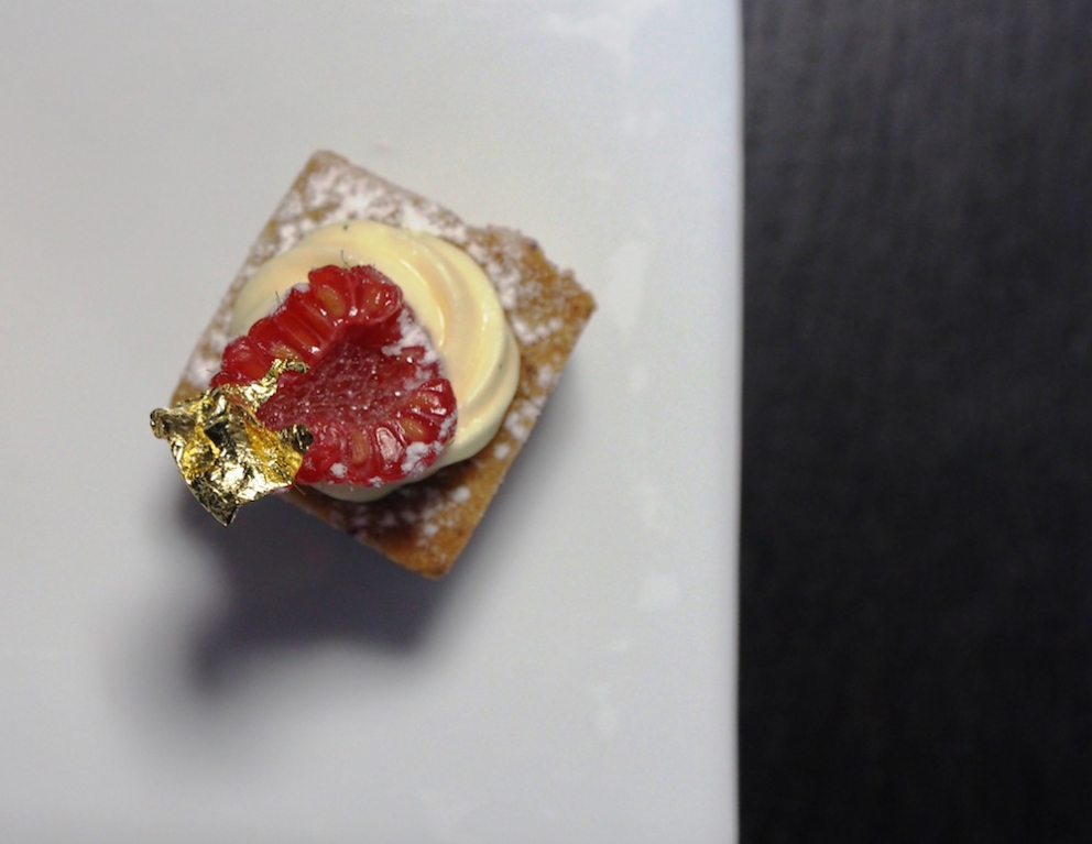 Photogallery






Antonio Guida, chef from Salento at the helm of restaurant Seta, had already received two stars at Pellicano in Porto Ercole (Grosseto)









Nicola Di Lena, Antonio Guida?s faithful pastry chef since the days at Argentario








Sous-chef Federico Dell'Omarino. The team is completed by Guida, maître Alberto Tasinato and sommelier Ilario Perrot 


















Cauliflower with almond milk sauce, yuzu juice and seafood








Scallop with potato aromatised with orange








Rice in cagnone with vegetables, maccagno cheese and powdered raspberries 








Spaghetti with beetroot cream and sauce of crustaceans and lime








Soaked sea bass with celeriac, sauce ravigote with seafood. Squid ink chips








Roasted pineapple with tapioca and passion fruit and ginger ice cream 








Blueberry tart 





