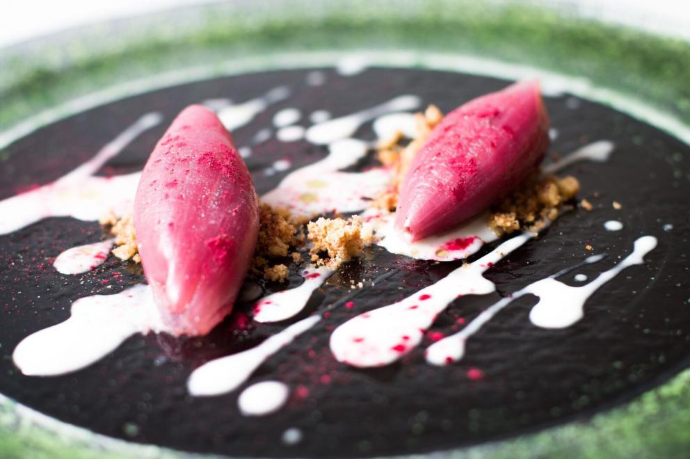 Photogallery






Carciofo, artichoke, a brilliant dish based on contrasts









Mare & terra is a tourbillon of flavours: lobster, tuna, caviar, oyster and seaweeds with aubergine, tomato, onion, beetroot, chilly pepper, lettuce, ginger and lemon. Freshness, Mediterranean Sea, iodine, spices









A display of a fine knowledge of international cuisine, China su tè: squid ravioli filled with a sauce of squid meat and squid ink and fish stock with Lapsang Souchong tea. Unique elegance, umami nuances and smokiness









Trucioli di pasta: a masterpiece. Durum wheat pasta with toasted cereals, matured whey of Ragusano cheese, capers and lemon









Two delicious takes on meat: lovely porchetta with rosemary, sage, pine nuts, chickpeas, onion and spices and the more interesting beef stuffed with steak tartare, red fruit sauce, broad beans, asparagus and peas. Of great elegance






