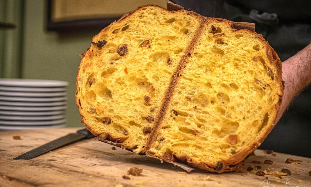 Grandi farine, il lievito di Morandin, il tempo... Ecco gli ingredienti segreti del panettone dei Ricciardella