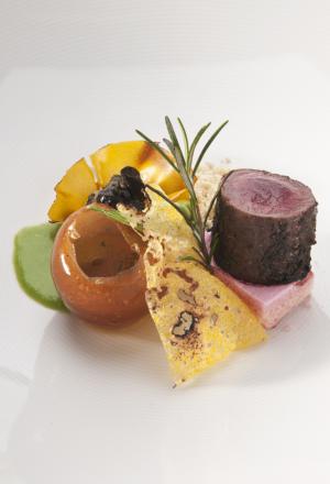 Galleria fotograficaLo stand del Trentino a Identit&agrave; Milano 2012Lo staff dello stand Trentino
Paolo Donei, chef del ristorante Malga Panna a Moena (Trento), relatore sul palco di Identit&agrave; Golose marted&igrave; 7 febbraio 2012
&nbsp;Il primo piatto presentatato da Donei: Spalla di agnello da latte ai fiori di montagna &nbsp;Il Riso affumicato con pancia di maialino e aria di latte al pino mugo di Paolo DoneiLo stand del Trentino a Identit&agrave; Golose
Alessandro Gilmozzi, il secondo relatore trentino sul palco di Identit&agrave; Golose marted&igrave; 7 febbraio 2012. Suo il ristorante El Molin a Cavalese (Trento)
&nbsp;Sotto la chioma dell&rsquo;albero, lepre e cervo d&rsquo;inverno, piatto di Alessandro Gilmozzi
Il Gallo Forcello di GilmozziDegustazioni allo stand del Trentino
Alfio Ghezzi, chef della Locanda Margon a Trento, il ristorante della Famiglia Lunelli proprietaria di Cantine Ferrari
&nbsp;Il primo piatto presentato da Alfio Ghezzi: il Salmerino alpino
&nbsp;Solo Granoturco: bavarese di mais tostato, biscotto di meliga, nuvola e gelato di polenta. Secondo piatto presentato da Alfio GhezziDaniel Facen, un trentino a Bergamo: &egrave; lui lo chef del ristorante Anteprima a Chiuduno (Bergamo)
&nbsp;Il silenzio del bosco di Daniel Facen 
