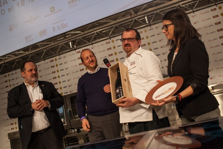 Galleria fotografica






Francesca Barberini, Andrea Petrini, Bertrand Grébaut e Theo, sommelier di Septime








Angel Leon








Magnus Nilsson tra Giulia Corradetti e Lisa Marchesi dell'organizzazione di Identità





