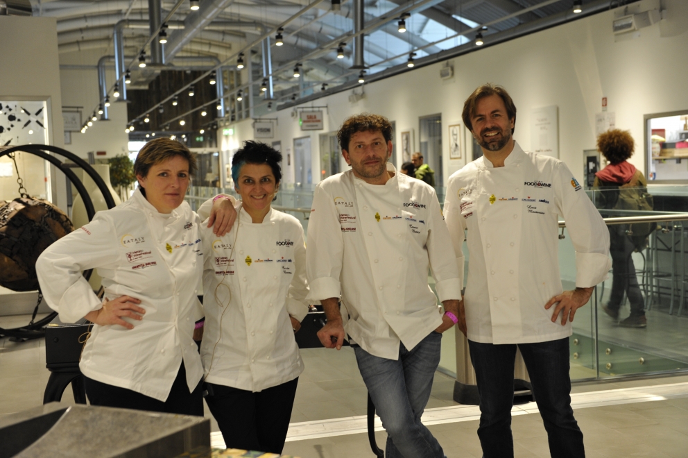 Photogallery






 La sala degustazioni del Roma FOOD&WINE Festival 2014: 200 vini di 59 aziende vinicole










