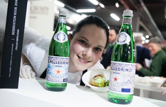 Galleria fotograficaDylan Jones e Bo SongvisavaSara Precerutiil Bign&egrave; ripieno di Sara Preceruti