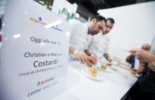 Galleria fotograficaQuique Dacosta e Yoshi TakazawaYasuhiro SasajimaChristian e Manuel Costardi