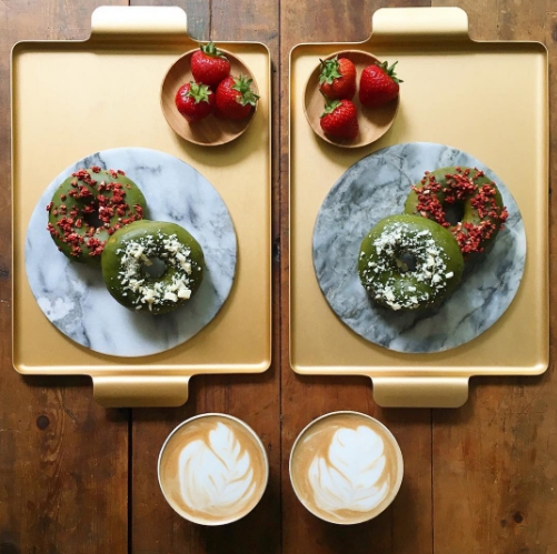 Galleria fotografica






Colazione con spunti da tutt'Europa, contro la Brexit









Colazione cinese









Colazione tra Colombia e Venezuela









Colazione a base di firni, una specialità tra India, Pakistan e Iran









Colazione greca









Colazione indiana









Colazione marocchina









Colazione mediorientale









Colazione mediterranea









Colazione messicana









Colazione olandese









Colazione in onore del Pride









Altre colazioni
















