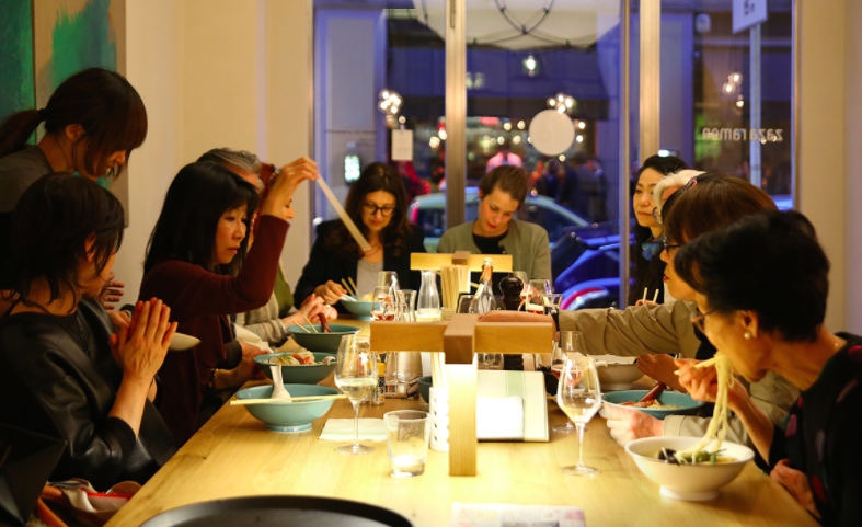 Dai ramen in giù