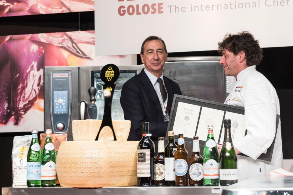 Galleria fotografica






Scatti dal congresso. Tutte le foto sono Brambilla-Serrani









Cristina Bowerman ed Enrico Crippa









Carlo Cracco









Niko Romito






