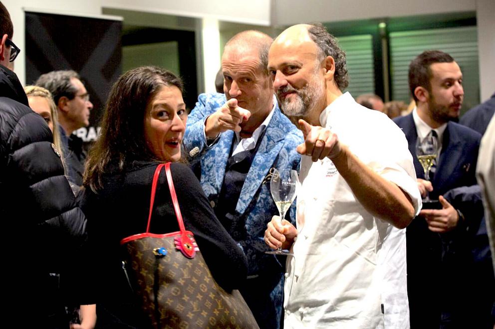 Galleria fotografica






Scatti dal congresso. Tutte le foto sono Brambilla-Serrani









Cristina Bowerman ed Enrico Crippa









Carlo Cracco









Niko Romito









Il sindaco di Milano, Beppe Sala, con Cesare Battisti









Il ministro Maurizio Martina






