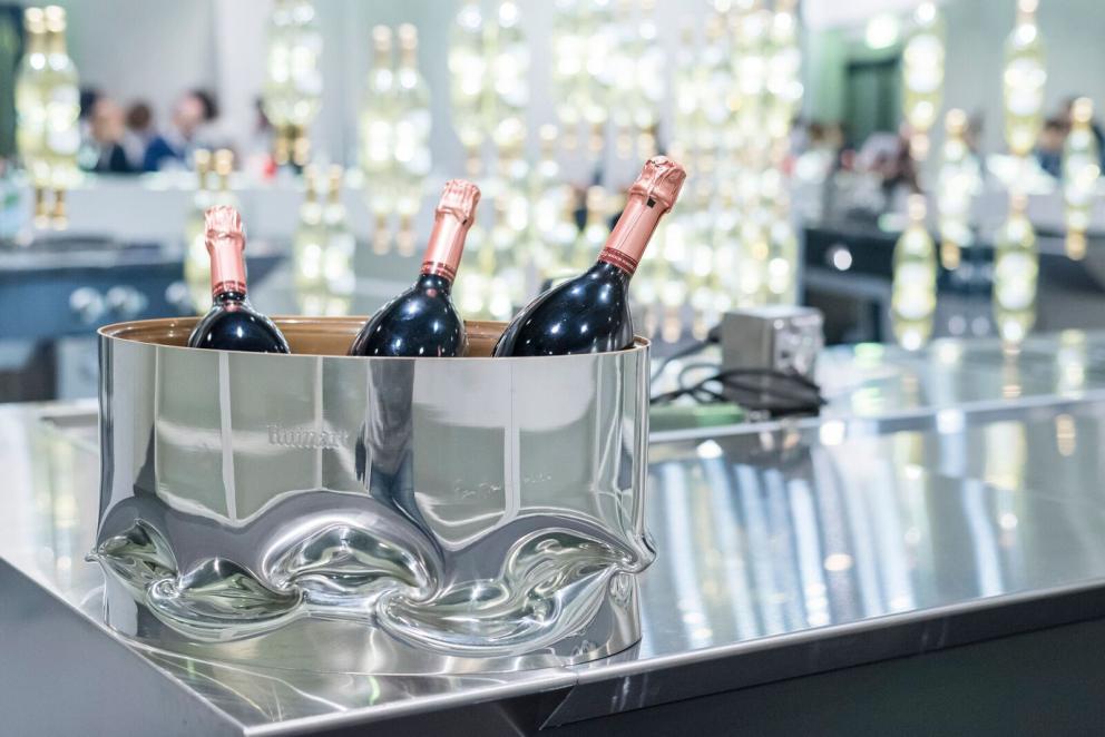 Galleria fotografica






Massimiliano Blasone a Identità di Champagne. Tutte le foto sono di Brambilla-Serrani














Matteo Baronetto














Giuseppe Iannotti



















Bruno Petronilli, che ha presentato gli incontri, insieme allo chef de cave di Maison Ruinart Frédéric Panaïotis






