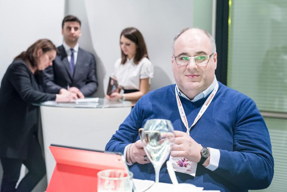 Galleria fotografica






Massimiliano Blasone a Identità di Champagne. Tutte le foto sono di Brambilla-Serrani














Matteo Baronetto














Giuseppe Iannotti



















Bruno Petronilli, che ha presentato gli incontri, insieme allo chef de cave di Maison Ruinart Frédéric Panaïotis











