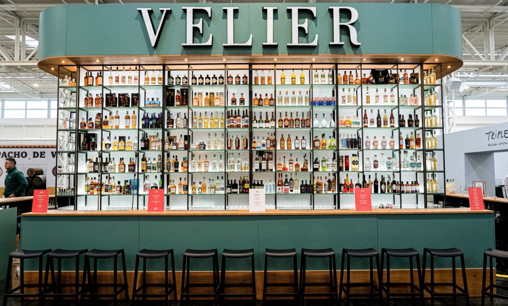La Lounge Velier Extraperimetral: una nuova esperienza di gusto tra ristorazione e miscelazione