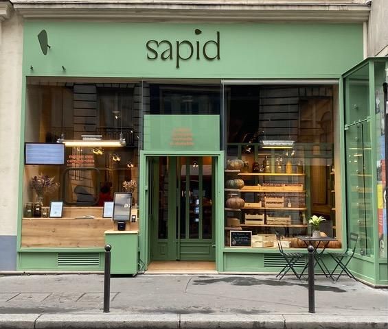 The entrance of Alain Ducasse's new restaurant in Paris
