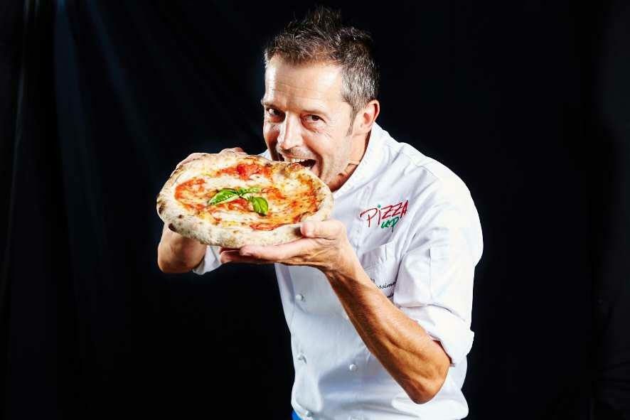 Massimo Giovannini, pizzachef e patron dell'Apogeo a Pietrasanta, Lucca
