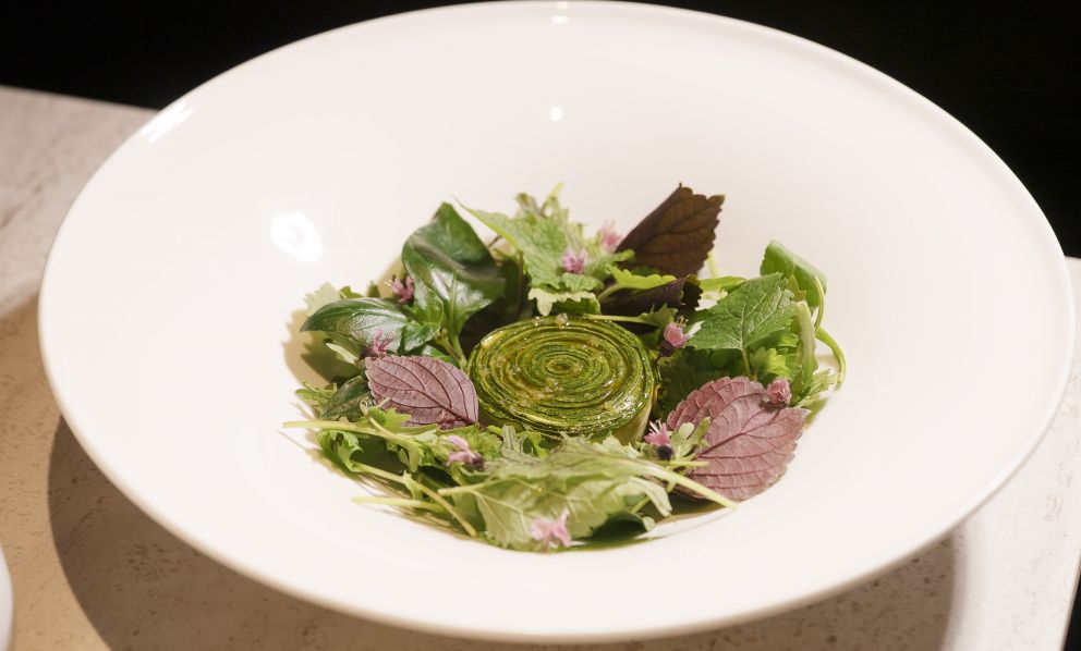 Zucchine e foglie marinate alla “scapece”: essenza green nel cuore di Via Veneto