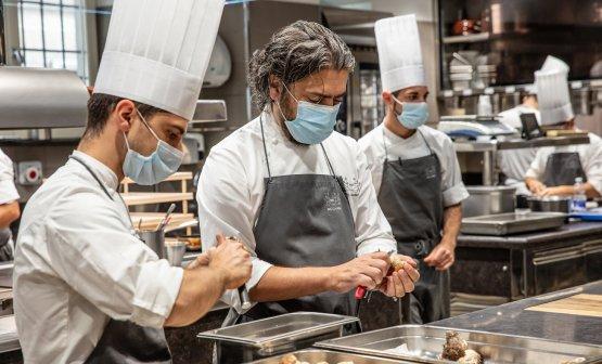 Tra i più accesi sostenitori di Cucine Solidali, Matteo Baronetto chef del Cambio di Torino
