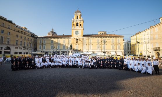 Cena dei Mille: Parma, la sua Food Valley e Gennaro Esposito che ha portato il mare