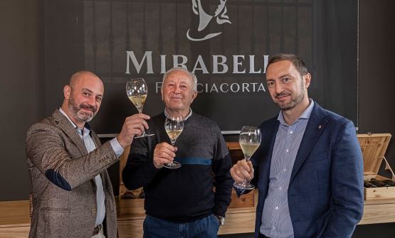 Dall’Oltrepò alla Franciacorta: i viticoltori di Mirabella presentano la nuova bollicina Demetra Rosé 2015
