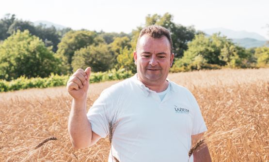 In Cilento c'è un pizzaiolo contadino che porta su ogni spicchio l'amore per la terra