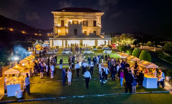 Grand Tour delle Premiate Trattorie Italiane: sulla costa di Sorrento con Mimmo De Gregorio