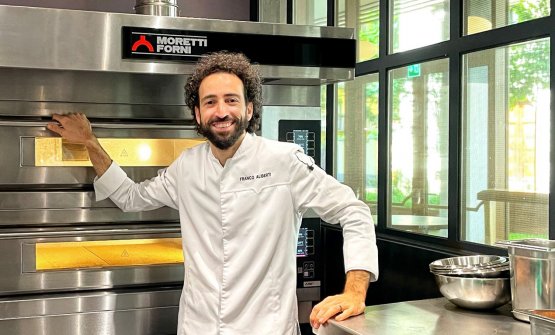 Franco Aliberti nella cucina di Vertigo, dove ha t