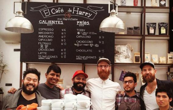 I ragazzi del Café de Harry al Perú Pa' Ti, avenida Armendáriz 546, quartiere Miraflores (foto instagram)