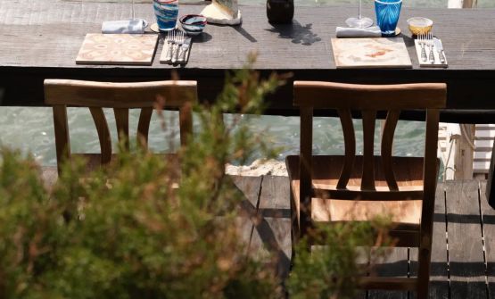 Acchiucchiamece: tutta l'ospitalità del Gargano in una tavolata vista mare 