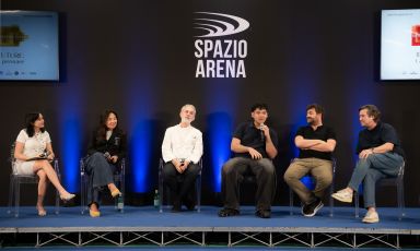 Sul palco, introdotti da Marialuisa Iannuzzi, i protagonisti del panel&nbsp;Non &egrave; un gioco da ragazzi. Voce agli studenti per un rapporto sostenibile tra ristorazione, scuola e famiglia

Le foto sono di Brambilla/Serrani
