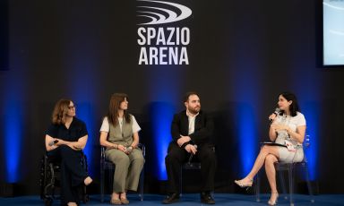 Arianna Talamona, Lorenzo Sirabella e Martina Federici, moderati sul palco da Marialuisa Iannuzzi

Foto di Brambilla/Serrani

