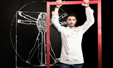 Andrea Aprea è un grande chef che ama le sfide. Lo ha dimostrato anche a Identità Milano 2018, dove era chiamato a tenere una lezione all'interno del programma di Identità di Formaggio (foto Brambilla-Serrani)
