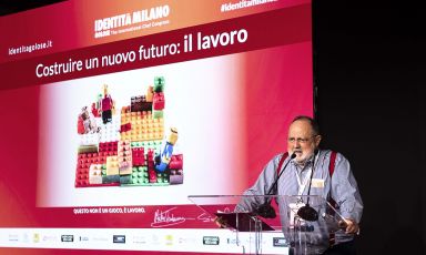 Paolo Marchi in apertura dei lavori di Identità Milano 2021. Le foto sono di Brambilla-Serrani
