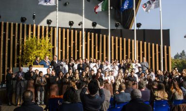 La foto di gruppo che ha visto insieme una folta rappresentanza degli chef che sono stati ospiti della cucina di Identità Expo S.Pellegrino e la squadra che ha reso possibile l'organizzazione di questa grande impresa. Si è aperta così la mattinata in cui è stata presentata a Expo la Guida 2016 di Identità Golose (Tutte le foto di Brambilla-Serrani)