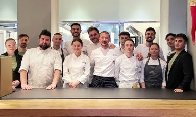 I protagonisti della prima cena dedicata alla S.Pellegrino Young Chef Academy Competition. Prossimo appuntamento giovedì 8 maggio com Edoardo Tizzanini, sous chef di Da Vittorio a Brusaporto (Bergamo), vincitore della finale italiana
